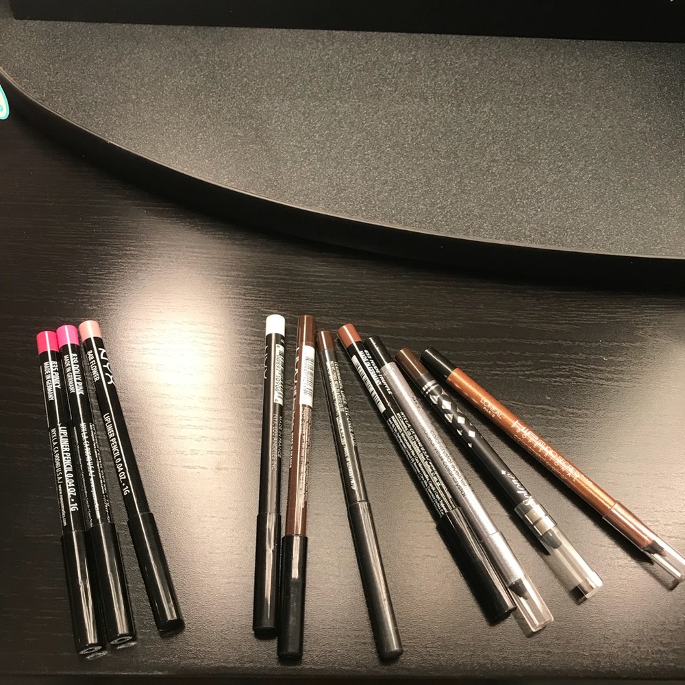 Lipliners and Eyeliners